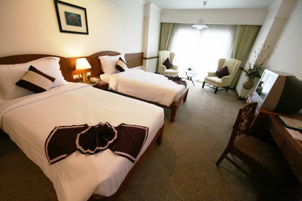 Grand Diamond City Hotel & Casino Poipet Экстерьер фото